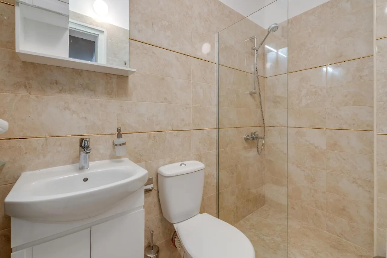 Beautiful Jewel In Top Center Sofia Apartment